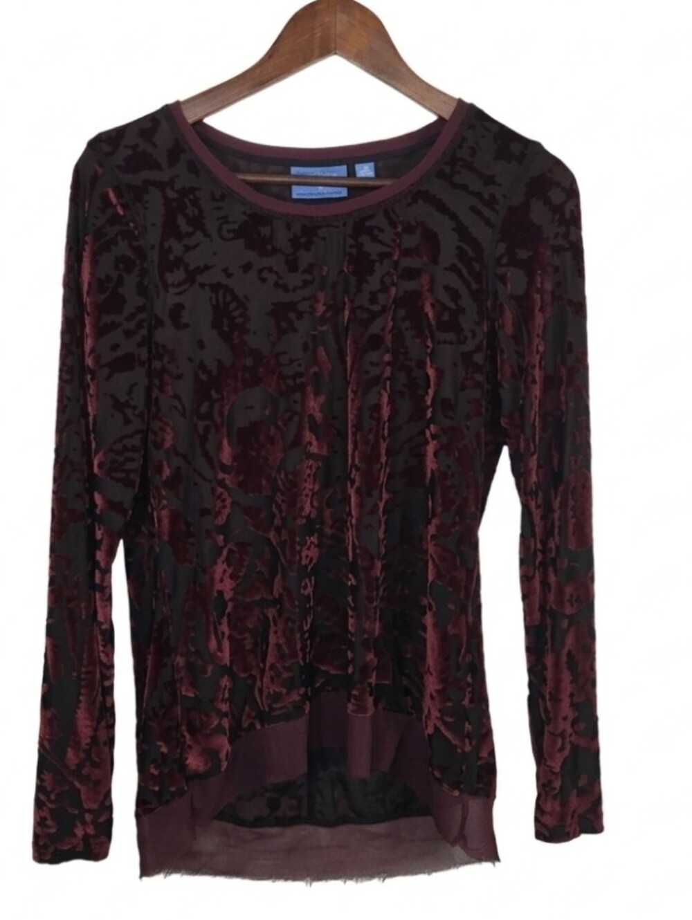 Simply Vera Vera Wang velvet feel top